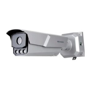 CAMARA DE RECONOCIMIENTO DE PLACAS ALTO DESEMPEÑO 1/1.8 CMOS 140dB WDR IP67 IK10 HIKVISION 300902870